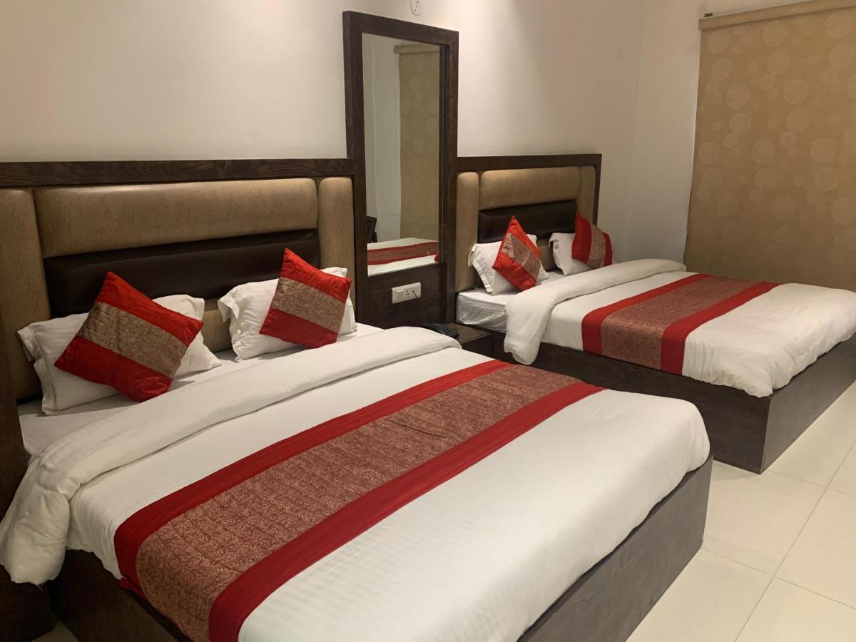 Hotel Sb Residency Amritsar Exteriör bild