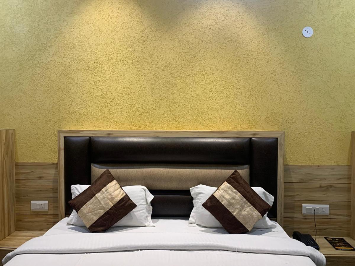 Hotel Sb Residency Amritsar Exteriör bild