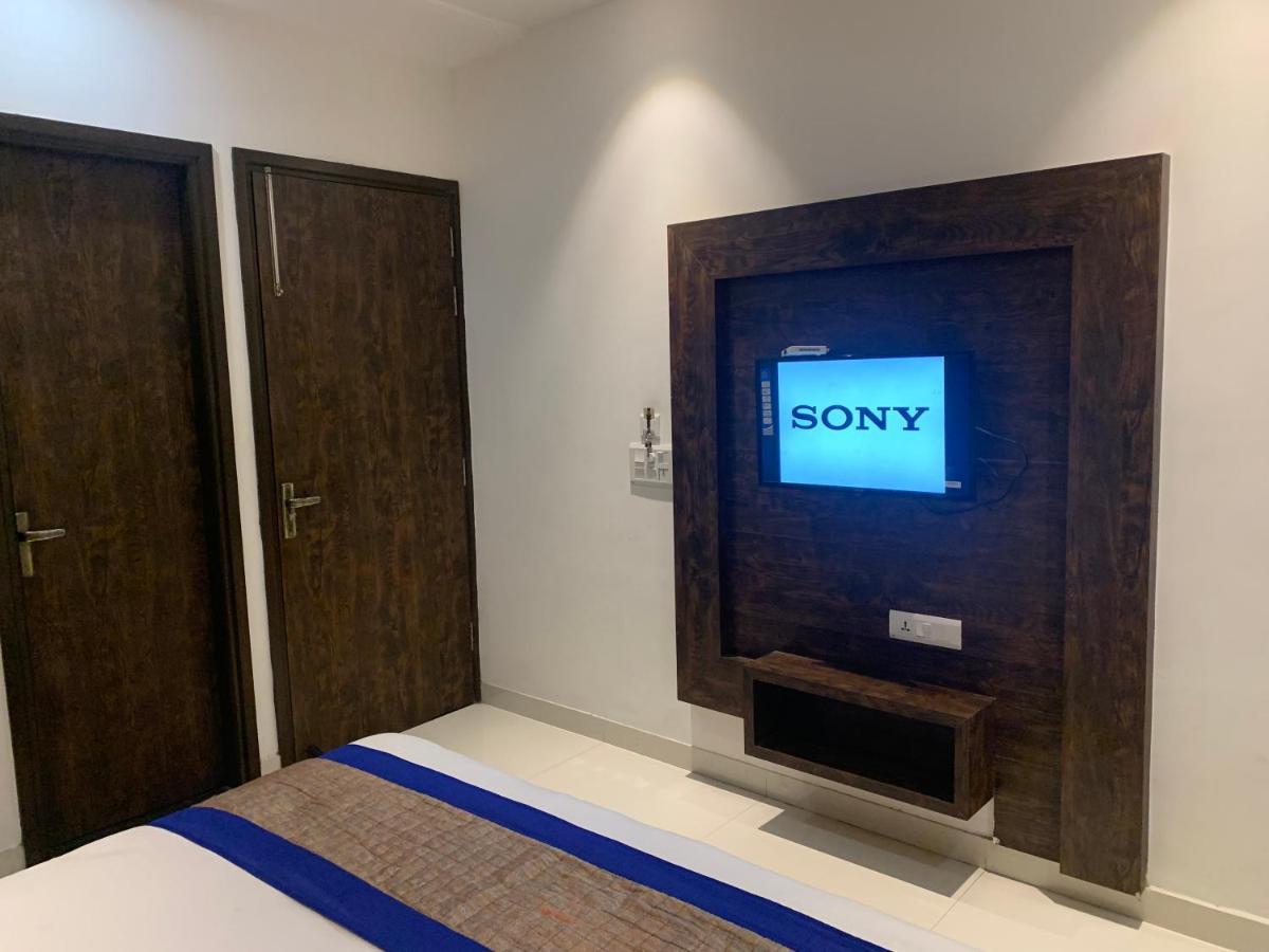 Hotel Sb Residency Amritsar Exteriör bild