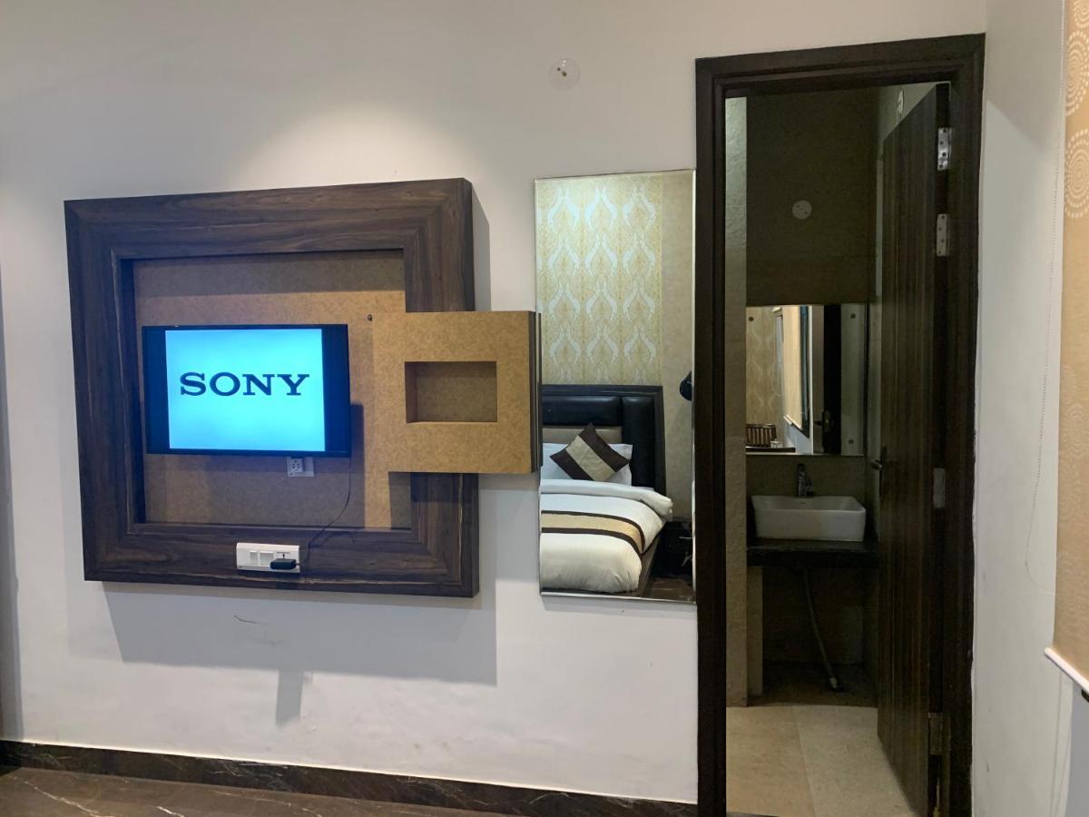 Hotel Sb Residency Amritsar Exteriör bild