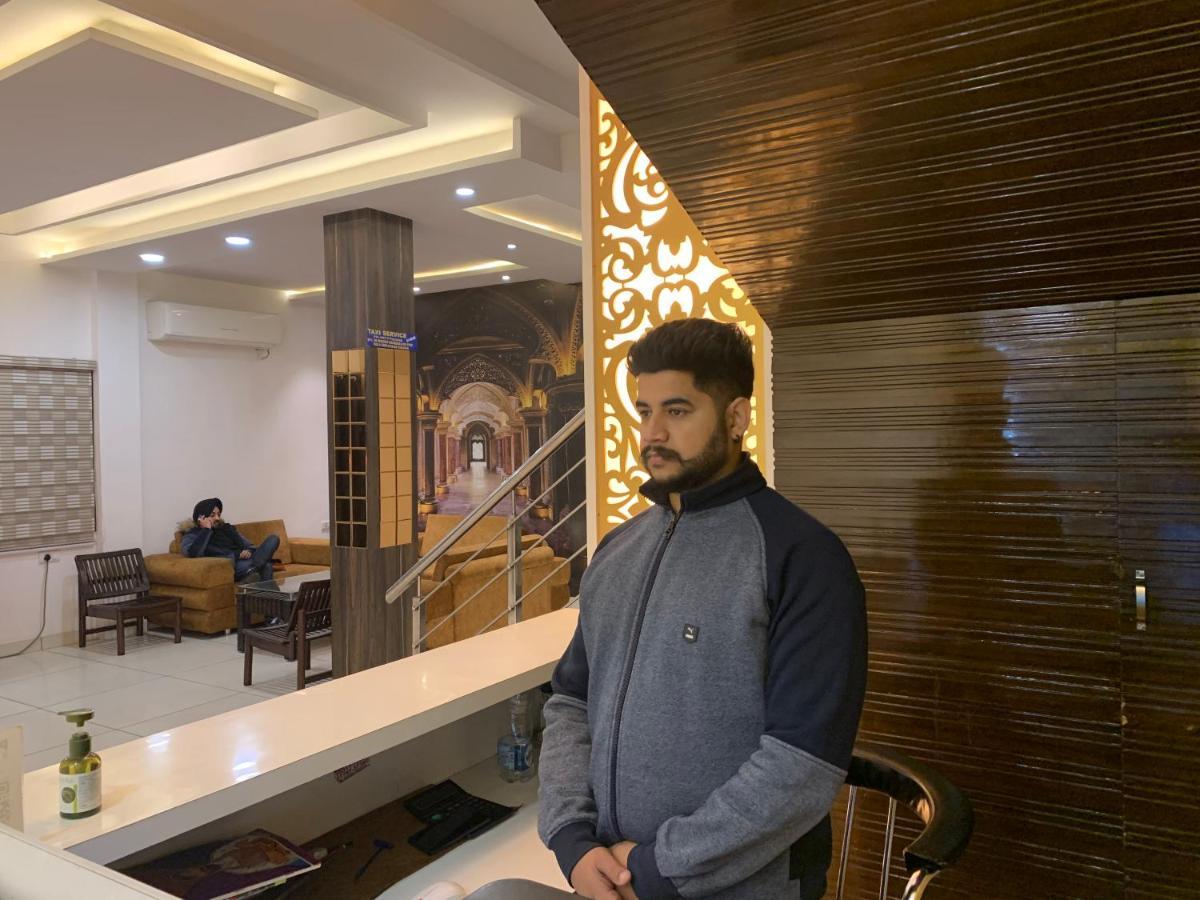 Hotel Sb Residency Amritsar Exteriör bild