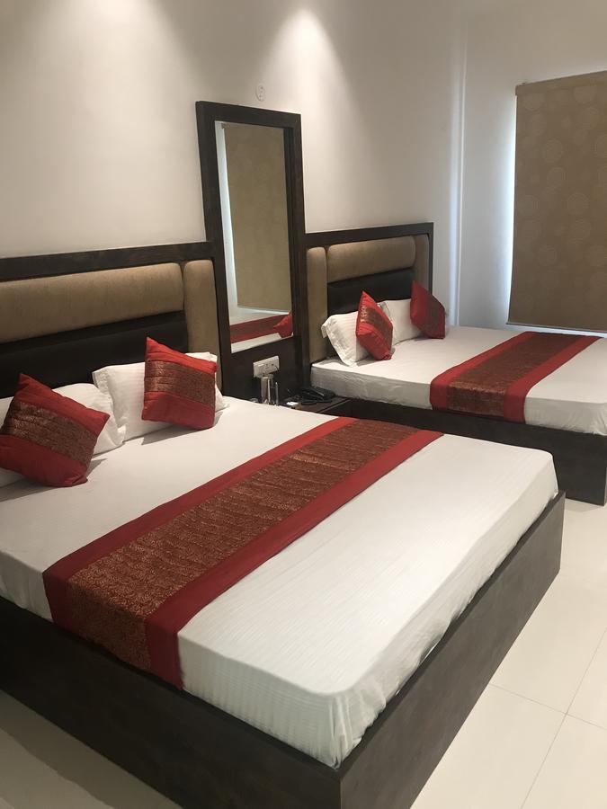 Hotel Sb Residency Amritsar Exteriör bild