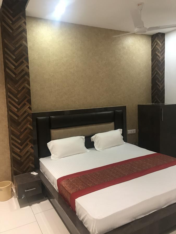 Hotel Sb Residency Amritsar Exteriör bild