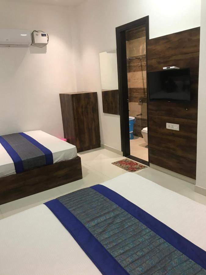 Hotel Sb Residency Amritsar Exteriör bild